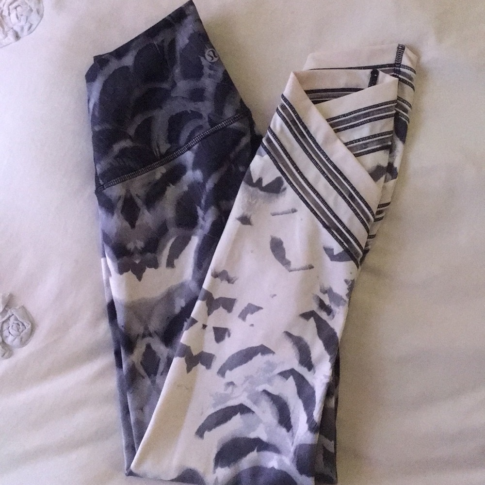 LULULEMON LEGGINGS